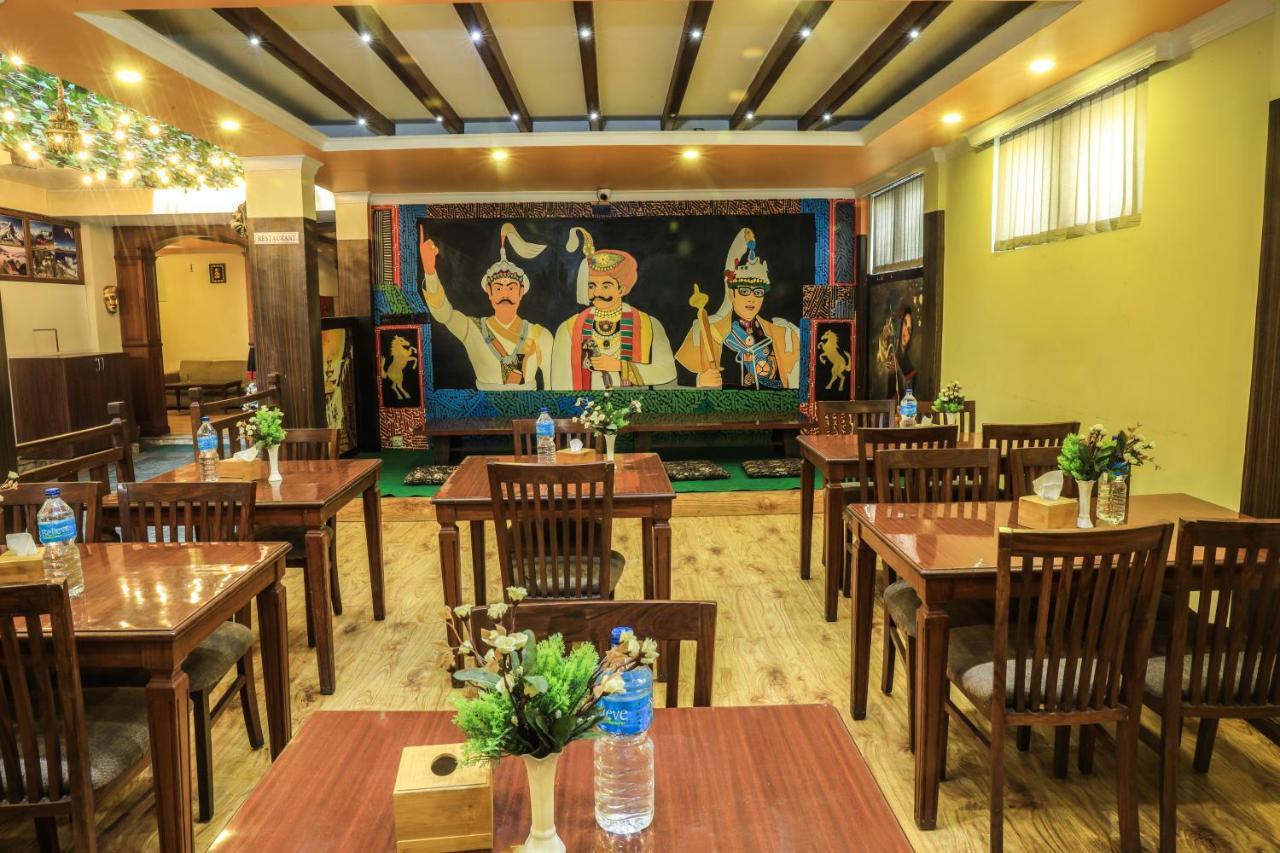 Royal Kings Hotel Катманду Экстерьер фото